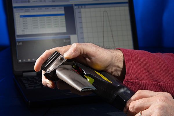 リーディングエッジ　leading edge リーディングエッジセンサー - LMI LaserGauge® | 丸紅情報システムズ